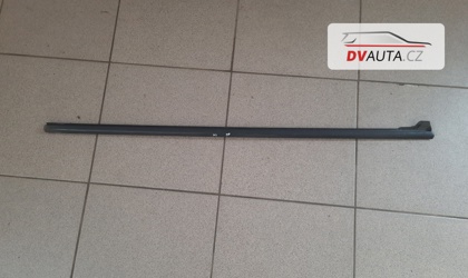 Vnitřní pravé přední těsnění okna 6V0837479/480B